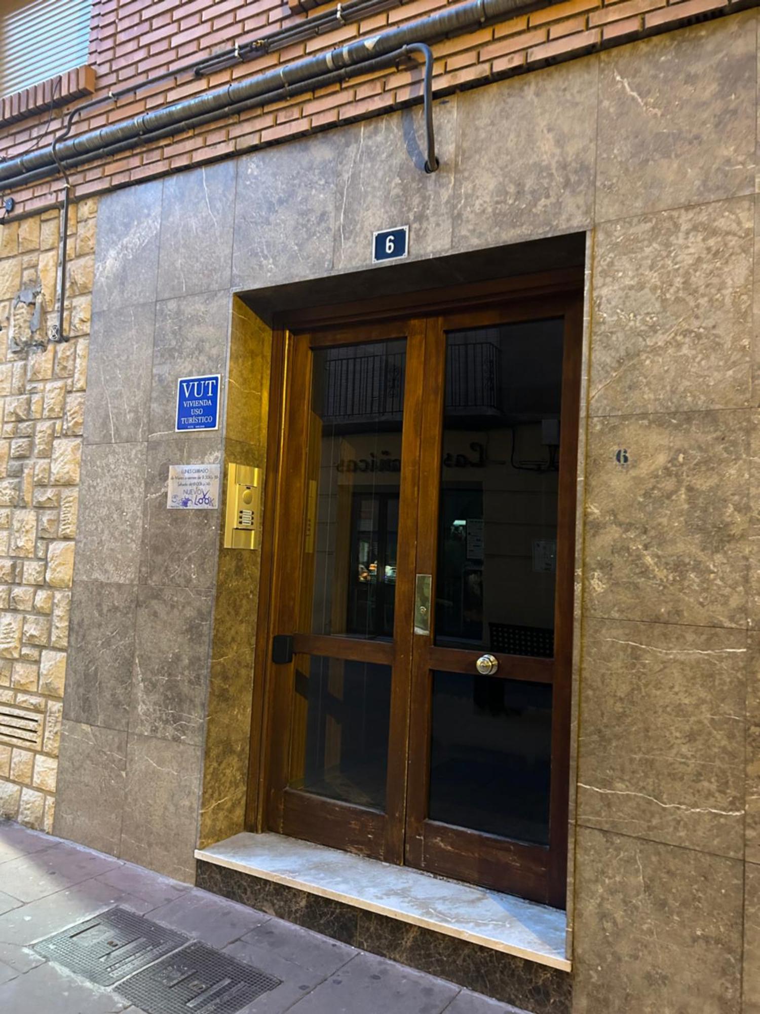 Los Marqueses De Teruel - Vut El Amor Del Marques Eksteriør billede
